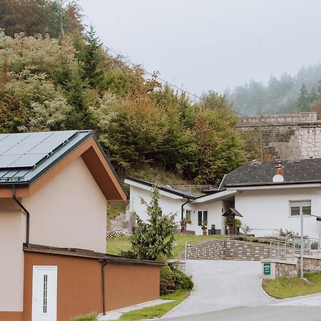 Gostisce Krivograd Hotel Prevalje Luaran gambar